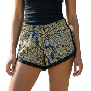 Urban Outfitters UO Without Walls Floral‎ Print Athletic Short Medium